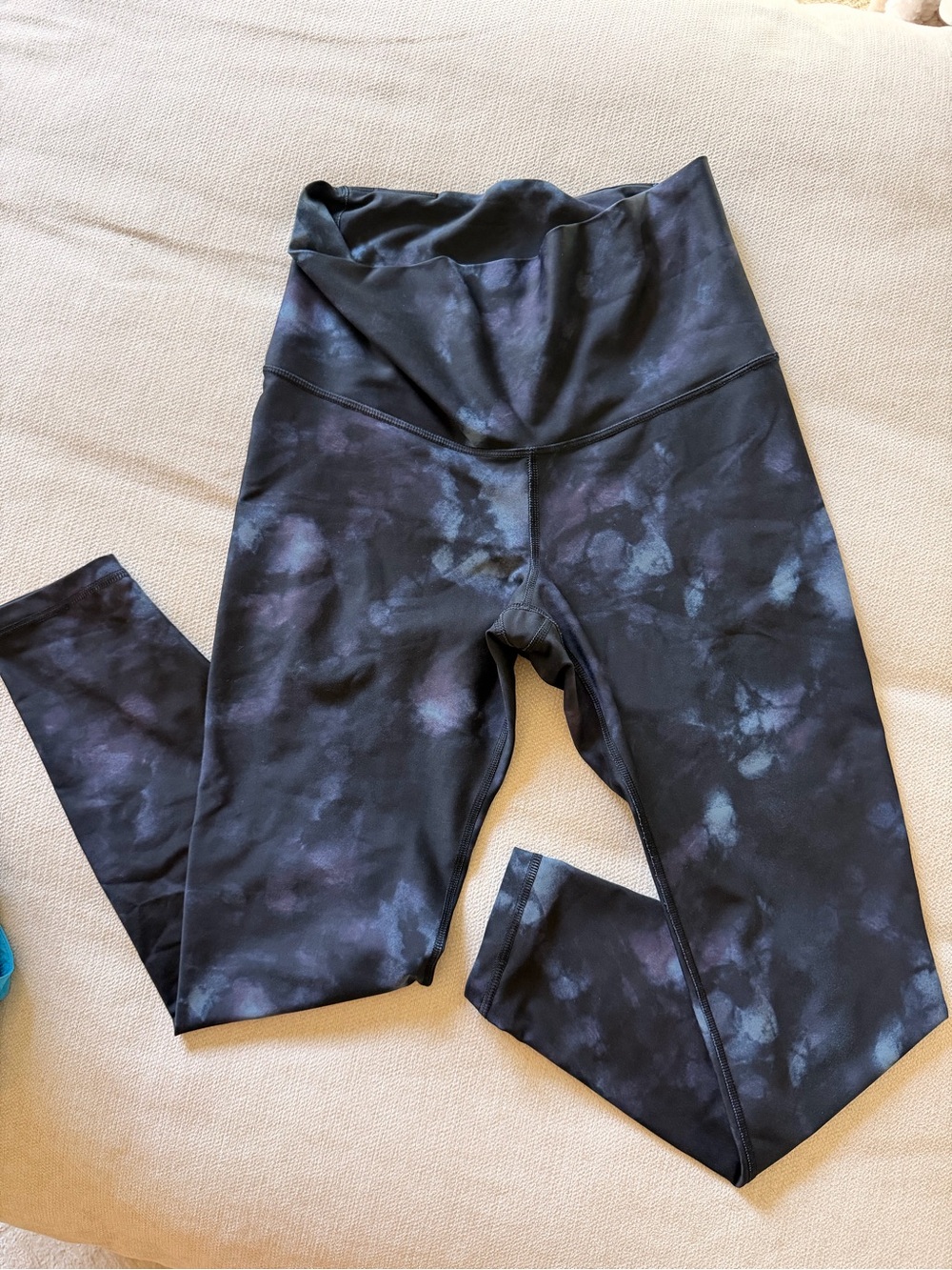 Old Navy Black Tie-Dye High-Waist Leggings